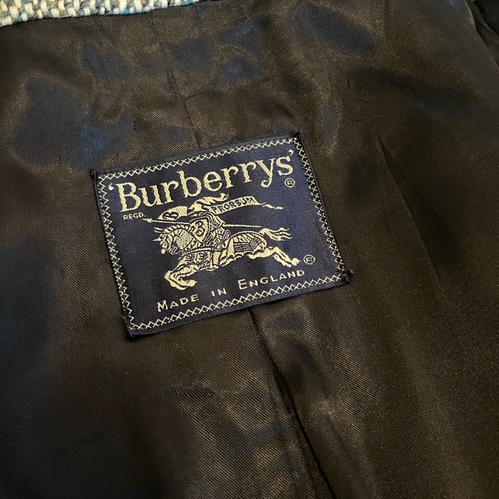 Burberry Gray Tweed Wool Blend Coat - Picture 9 of 10